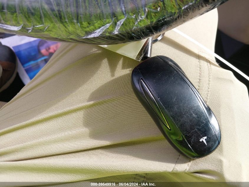 2016 Tesla Model X 75D/P100D/P90D VIN: 5YJXCBE43GFS00654 Lot: 39549916