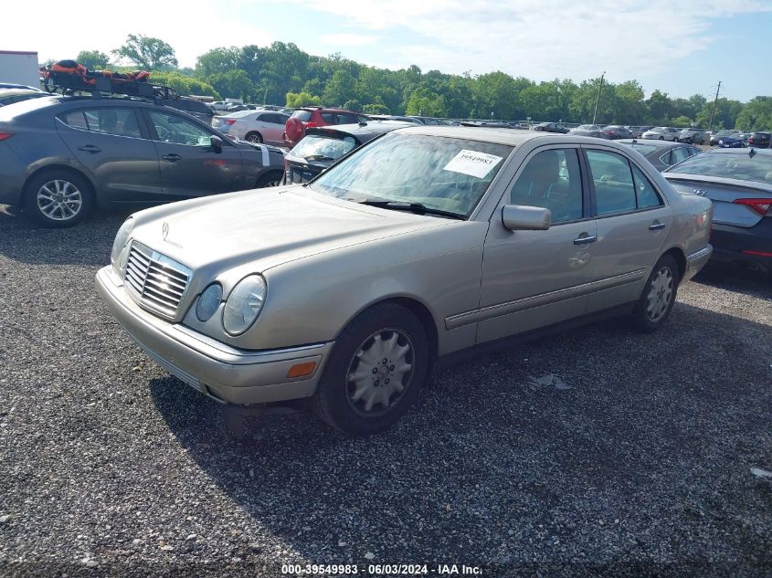 WDBJF65F8WA634127 1998 Mercedes-Benz E 320