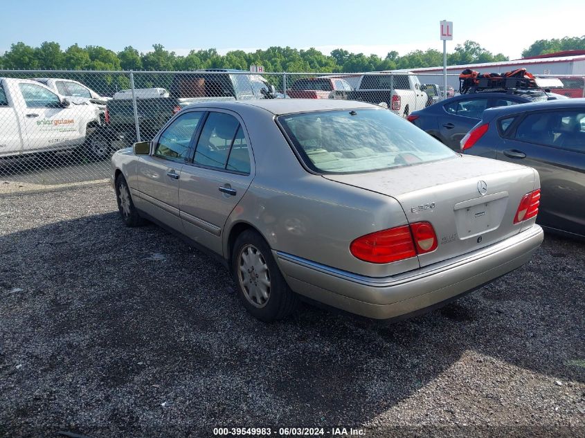 WDBJF65F8WA634127 1998 Mercedes-Benz E 320