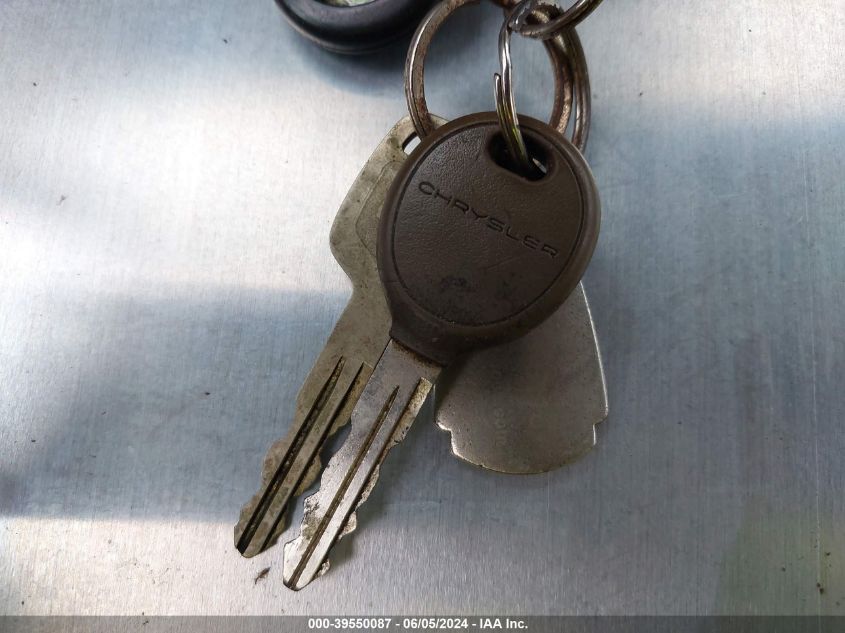 2003 Chrysler Town & Country Lxi VIN: 2C8GP54L03R180472 Lot: 39550087