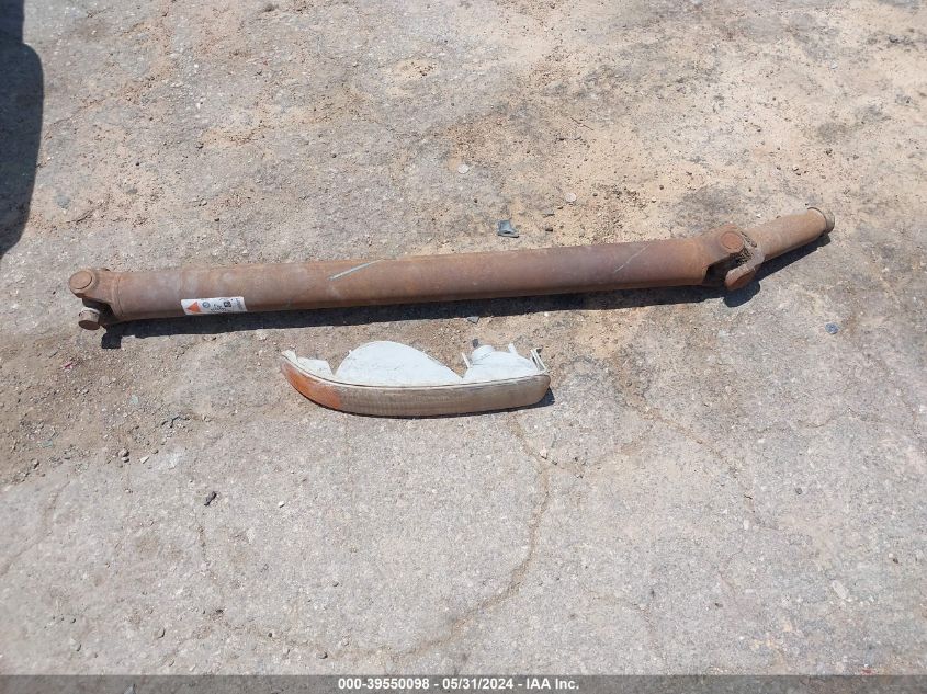 1999 GMC Sierra 1500 Sle VIN: 2GTEC19V5X1568633 Lot: 39550098