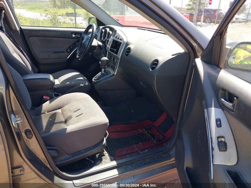 2004 Toyota Matrix Xr VIN: 2T1KR32E44C190695 Lot: 39550100