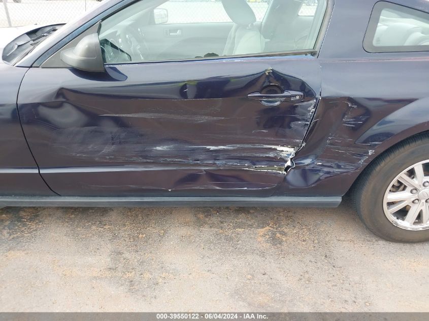 2008 Ford Mustang V6 Deluxe/V6 Premium VIN: 1ZVHT80N485111456 Lot: 39550122