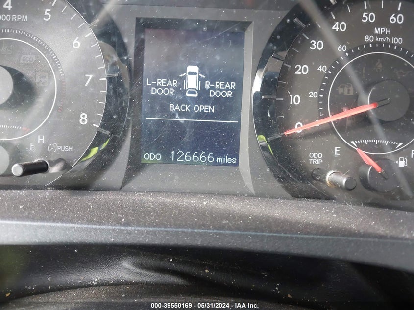 2017 Toyota Sienna Le 8 Passenger VIN: 5TDKZ3DC3HS884223 Lot: 39550169