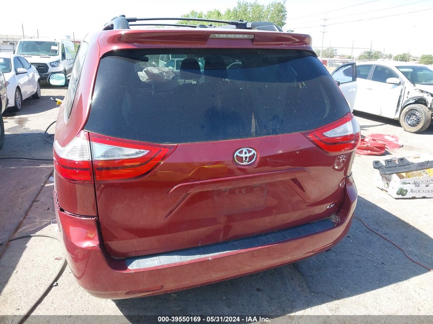 2017 Toyota Sienna Le 8 Passenger VIN: 5TDKZ3DC3HS884223 Lot: 39550169