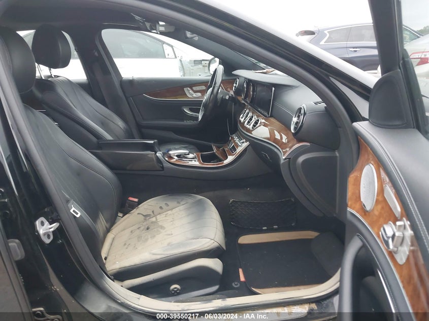 2019 MERCEDES-BENZ E 300 4MATIC VIN: WDDZF4KB7KA547815