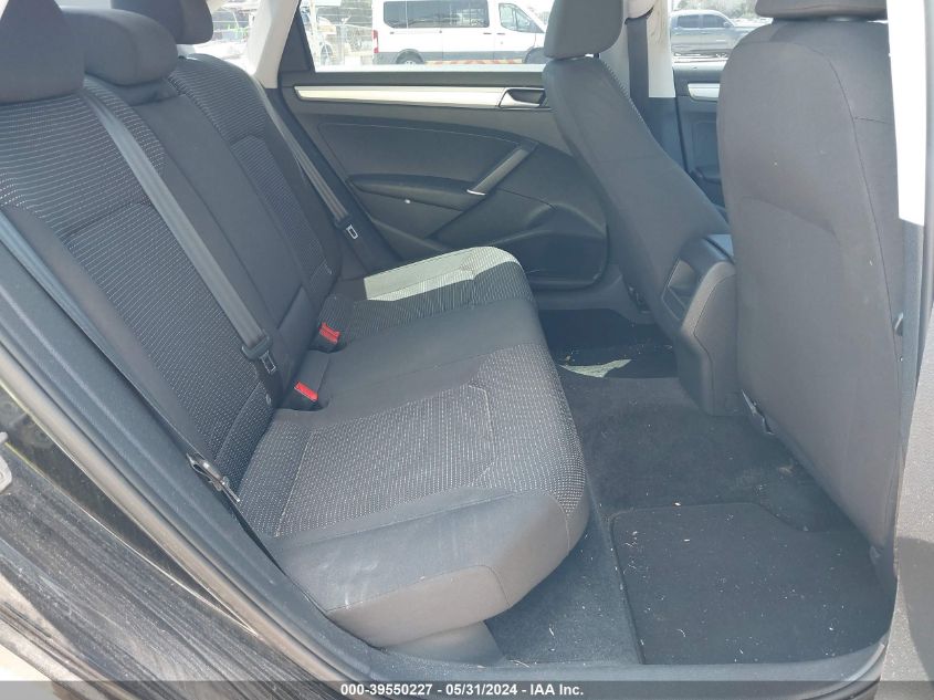 2016 Volkswagen Passat 1.8T S VIN: 1VWAT7A35GC027455 Lot: 39550227