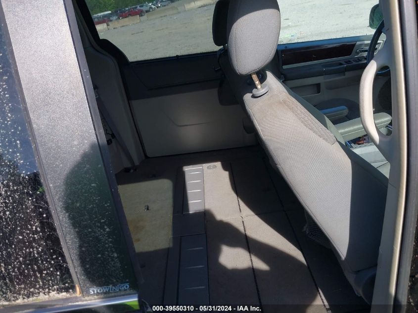 2010 Chrysler Town & Country Touring VIN: 2A4RR5D17AR109795 Lot: 39550310