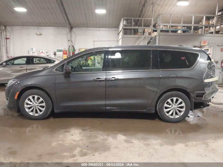 2019 Chrysler Pacifica Touring Plus VIN: 2C4RC1FG6KR652865 Lot: 39550321