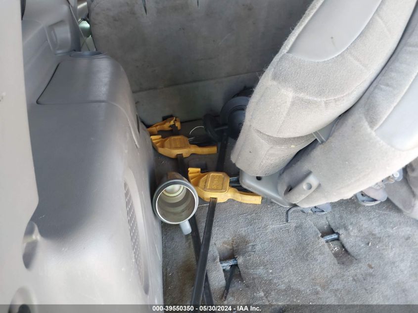 2005 Chevrolet Tahoe Ls VIN: 1GNEC13V15J264136 Lot: 39550350