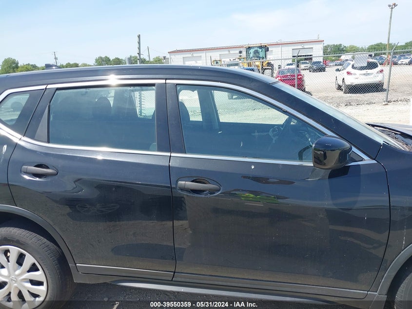 2019 Nissan Rogue S VIN: 5N1AT2MT7KC807625 Lot: 39550359