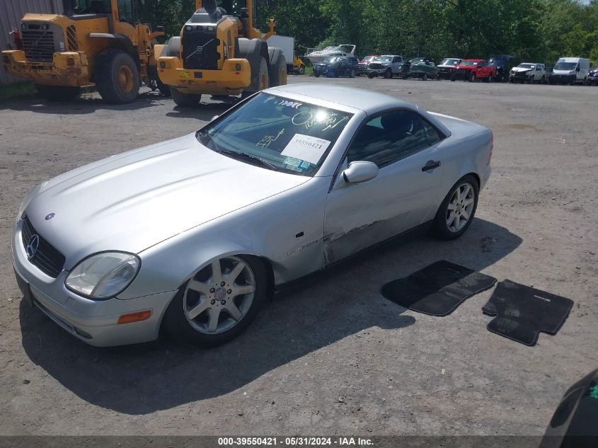 1998 Mercedes-Benz Slk 230 VIN: WDBKK47F9WF030865 Lot: 39550421