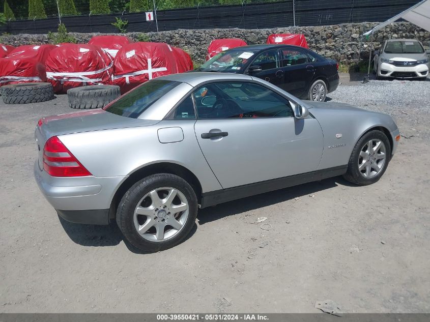 1998 Mercedes-Benz Slk 230 VIN: WDBKK47F9WF030865 Lot: 39550421