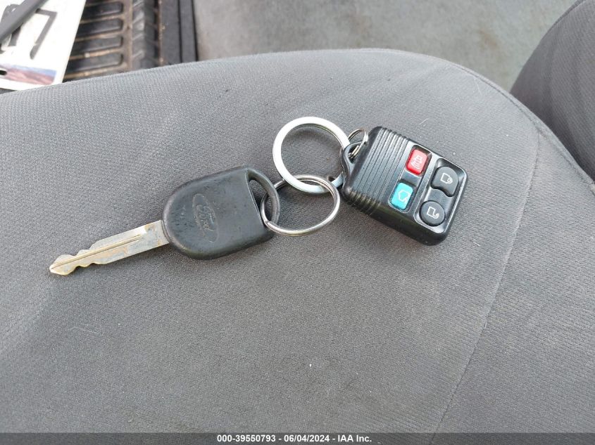 2004 Ford Expedition Xls VIN: 1FMRU13W34LB60441 Lot: 39550793