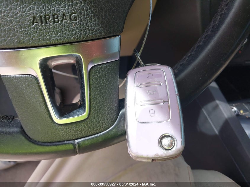 2011 Volkswagen Jetta 2.5L Sel VIN: 3VWLX7AJ2BM325982 Lot: 39550927