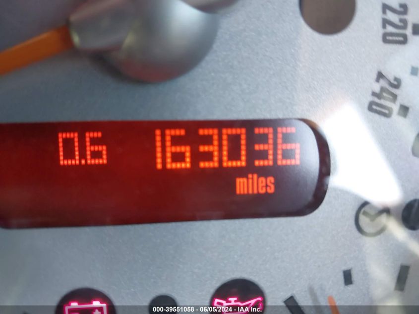 2005 Mini Cooper S VIN: WMWRE33475TD97141 Lot: 39551058