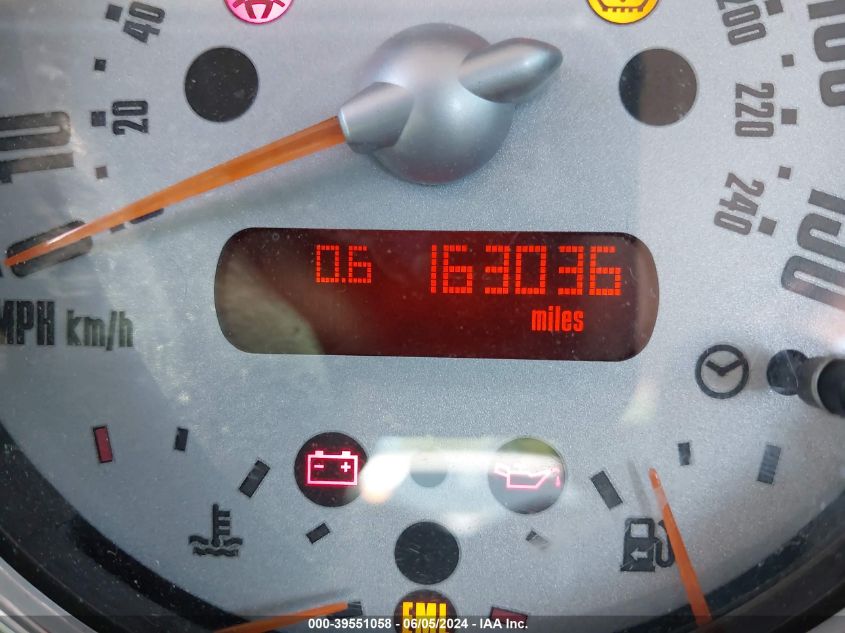 2005 Mini Cooper S VIN: WMWRE33475TD97141 Lot: 39551058