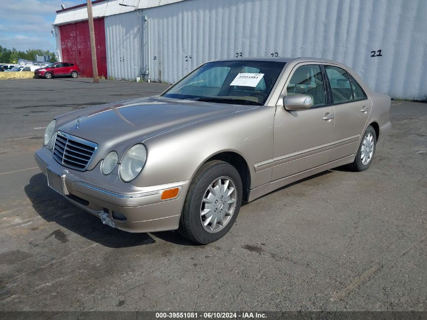 2001 Mercedes-Benz E 320 4Matic VIN: WDBJF82J81X048635 Lot: 39551081