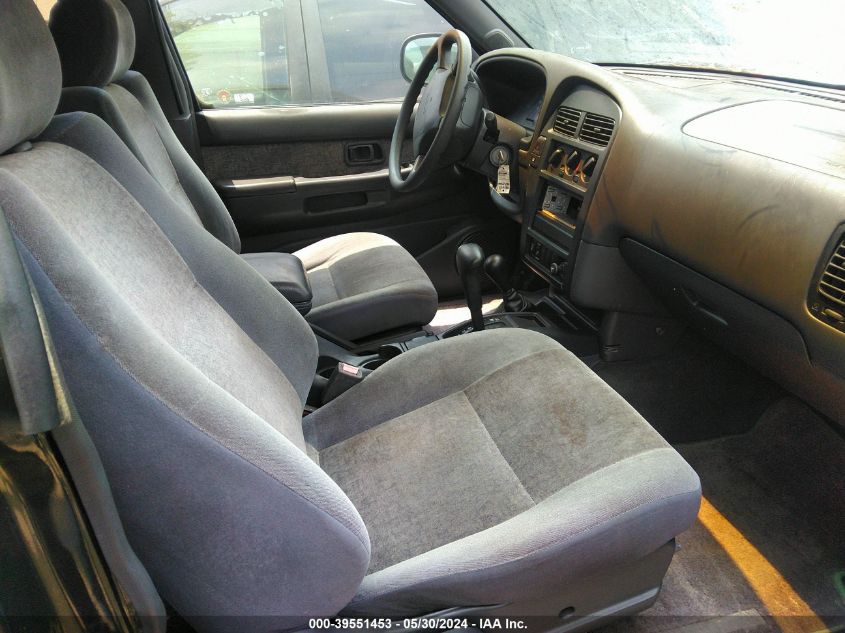 1996 Nissan Pathfinder Le/Se/Xe VIN: JN8AR05Y0TW004628 Lot: 39551453