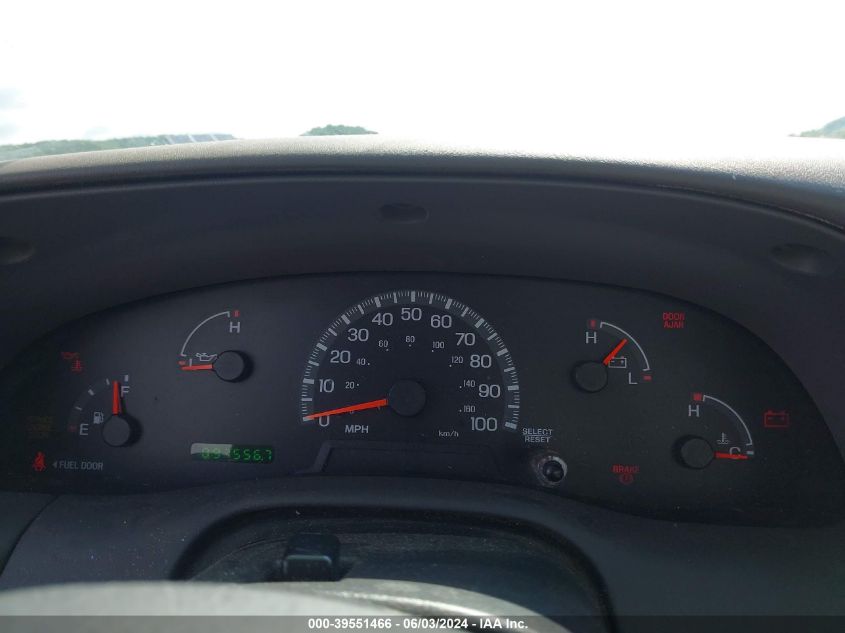 2000 Ford F-150 Work Series/Xl/Xlt VIN: 1FTZF1720YNB30295 Lot: 39551466