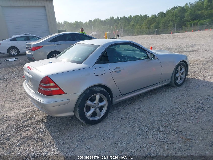 2001 Mercedes-Benz Slk 320 VIN: WDBKK65F91F214629 Lot: 39551570