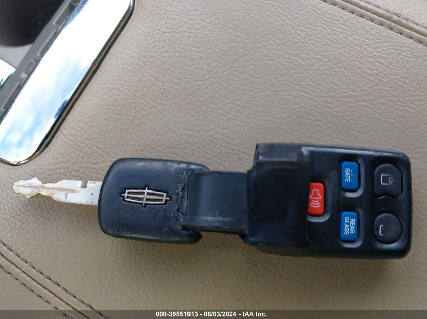 2006 Lincoln Navigator Luxury/Ultimate VIN: 5LMFU28576LJ20159 Lot: 39551613