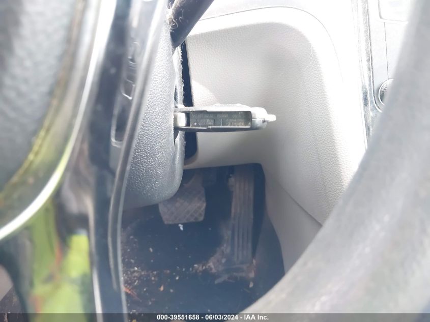 2016 Volkswagen Passat 1.8T S VIN: 1VWAS7A35GC048874 Lot: 39551658