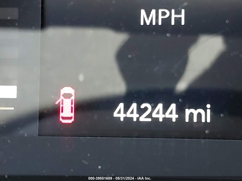 2019 Jeep Cherokee Latitude Fwd VIN: 1C4PJLCX2KD111117 Lot: 39551689