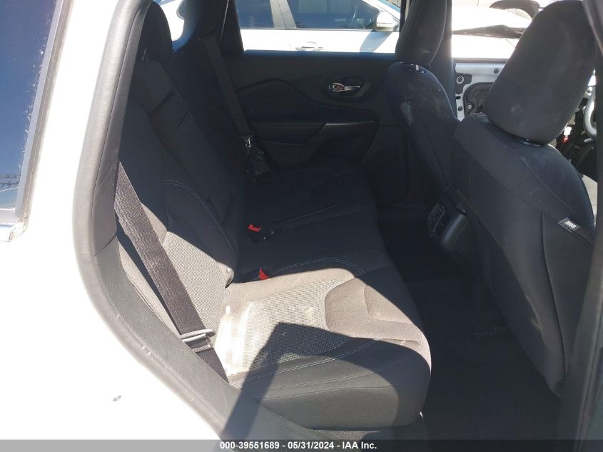 2019 Jeep Cherokee Latitude Fwd VIN: 1C4PJLCX2KD111117 Lot: 39551689