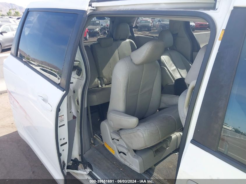 2011 Toyota Sienna Xle V6 VIN: 5TDYK3DC0BS042235 Lot: 39551691