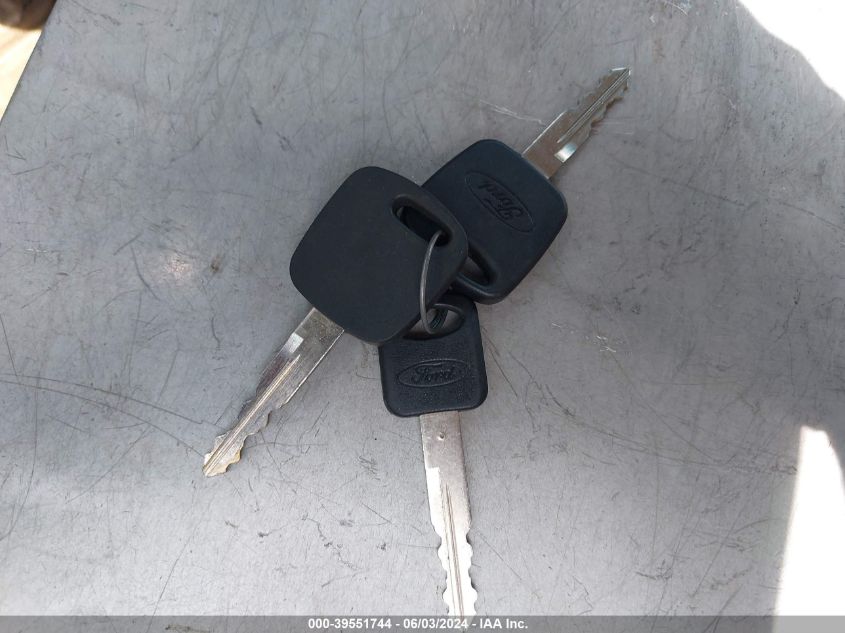 2001 Ford F-150 Lariat/Xl/Xlt VIN: 2FTRX18W41CA50489 Lot: 39551744