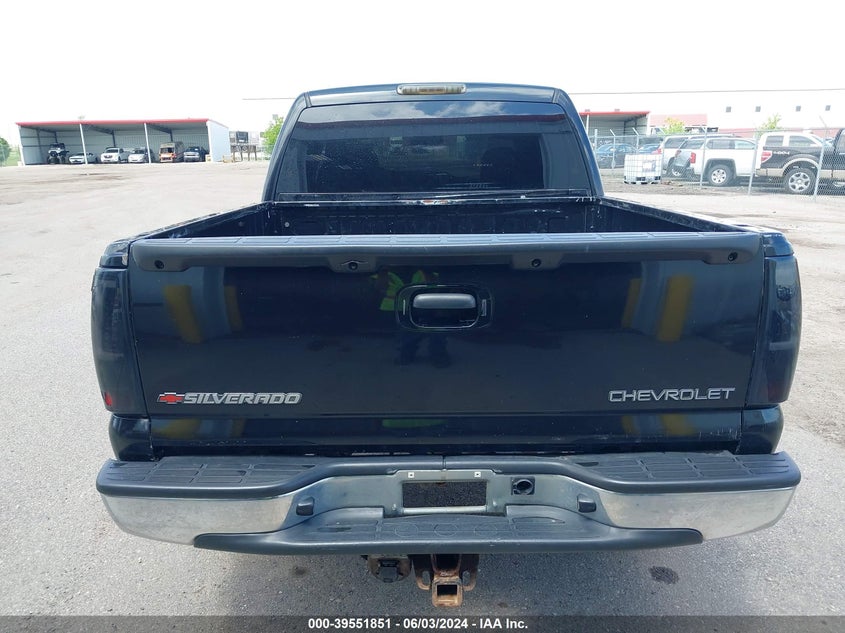 2005 Chevrolet Silverado 1500 Z71 VIN: 2GCEK13T151173646 Lot: 39551851