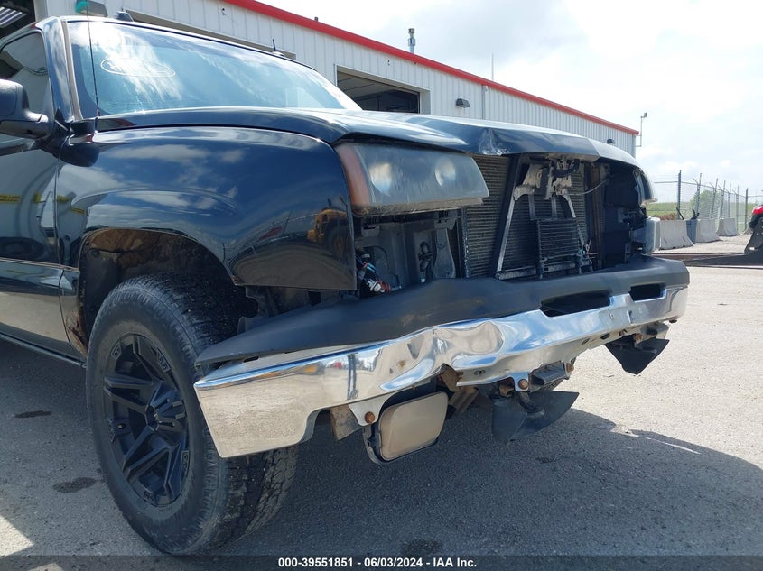 2005 Chevrolet Silverado 1500 Z71 VIN: 2GCEK13T151173646 Lot: 39551851