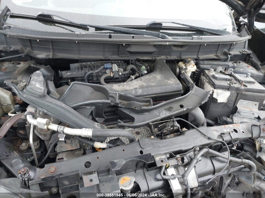 2015 Nissan Rogue S/Sl/Sv VIN: 5N1AT2MVXFC913381 Lot: 39551945