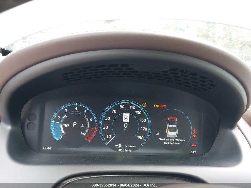 2017 Jaguar Xj Xjl Portfolio VIN: SAJWJ2GD5H8W05027 Lot: 39552014