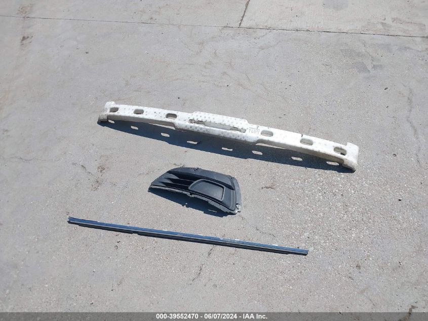 2003 Toyota Camry Le VIN: 4T1BE32KX3U143718 Lot: 39552470