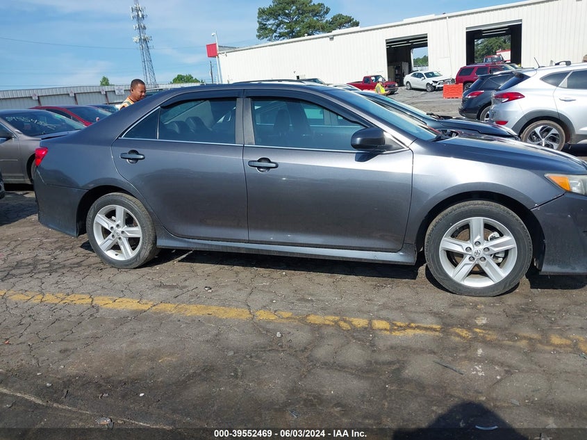 2013 Toyota Camry Se VIN: 4T1BF1FK7DU70853 Lot: 39552469