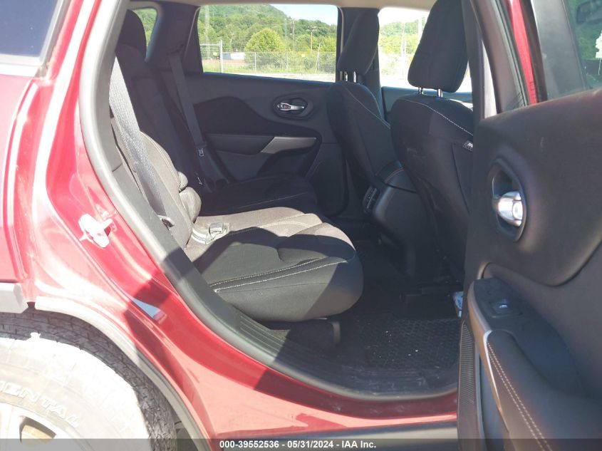 2017 Jeep Cherokee Latitude 4X4 VIN: 1C4PJMCS9HW590935 Lot: 39552536