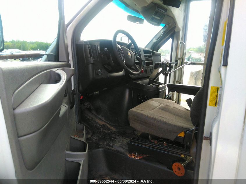 2015 Chevrolet Express Cutaway 3500 Diesel VIN: 1GB3G2BL2F1171710 Lot: 39552544