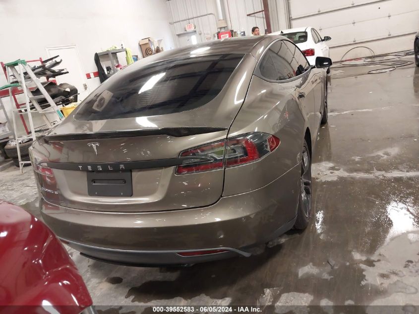 2015 Tesla Model S 70D/85D/P85D VIN: 5YJSA1S28FF082659 Lot: 39552583