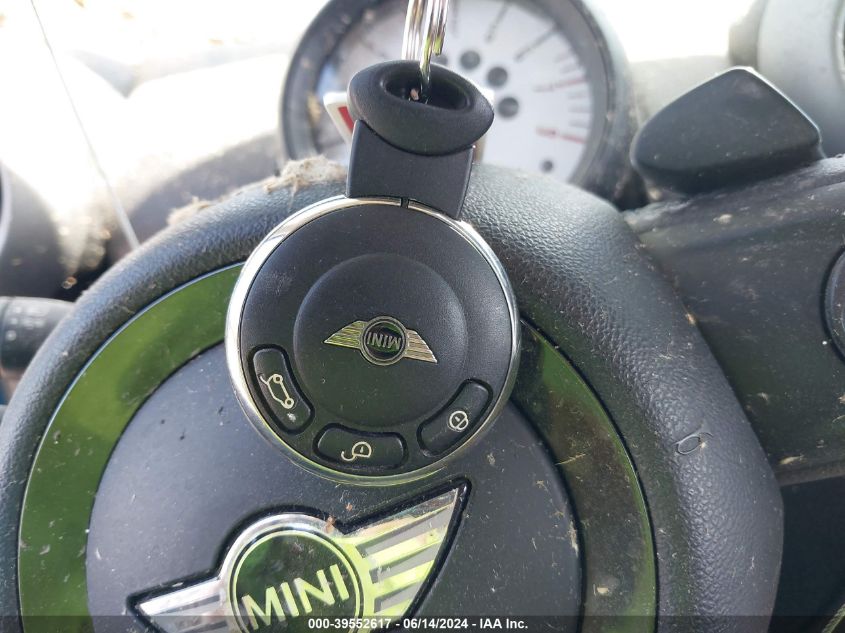 2011 Mini Cooper S Countryman VIN: WMWZC5C57BWL54646 Lot: 39552617