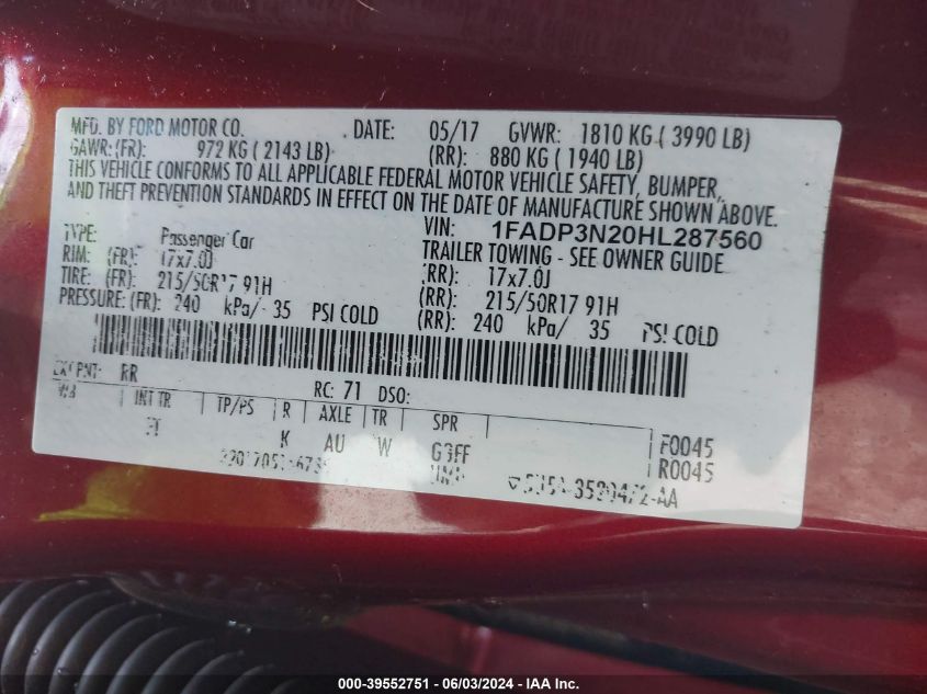 2017 Ford Focus Titanium VIN: 1FADP3N20HL287560 Lot: 39552751