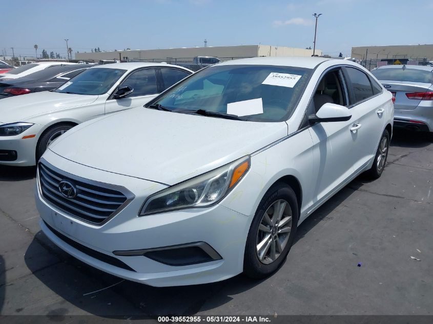 5NPE24AF2HH507426 2017 HYUNDAI SONATA - Image 2