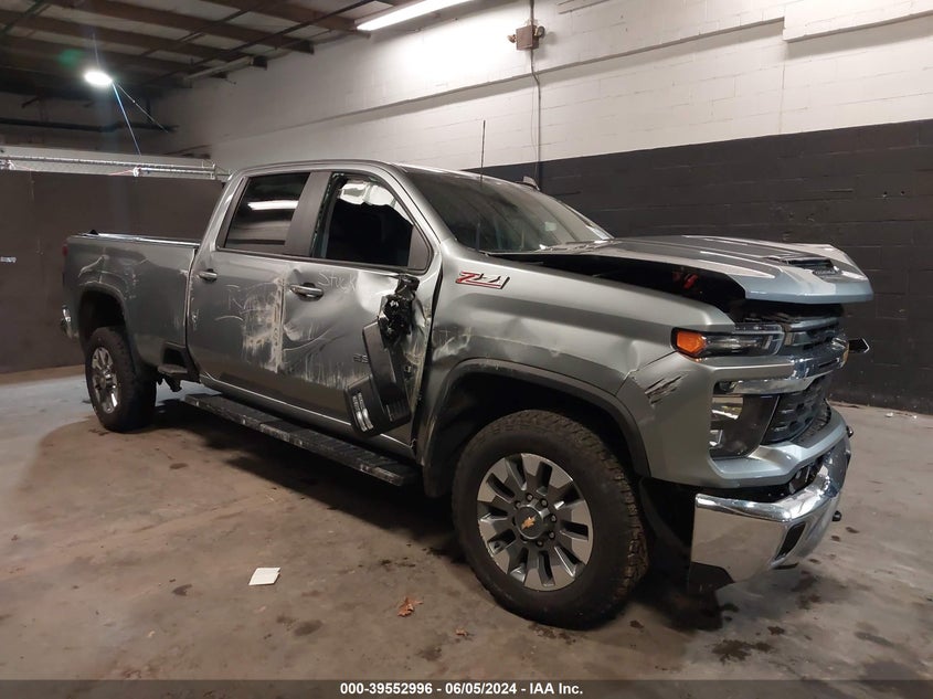2024 CHEVROLET SILVERADO  (VIN: 1GC1YNE78RF215877)