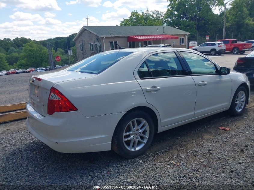 2011 Ford Fusion S VIN: 3FAHP0GA7BR231743 Lot: 39553394