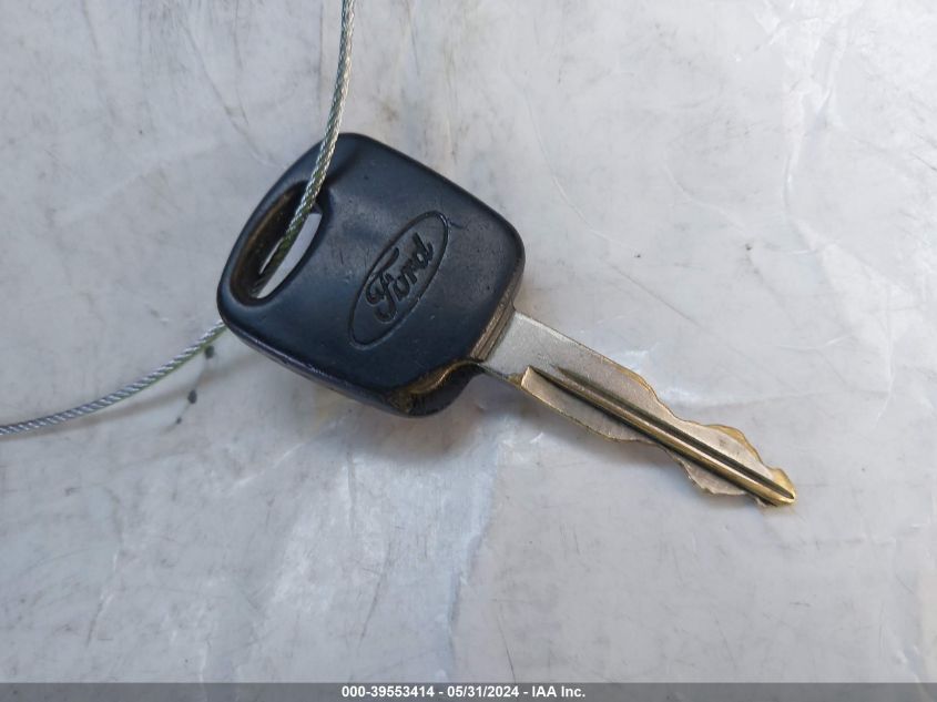 1999 Ford Explorer Sport VIN: 1FMYU22E8XUC41119 Lot: 39553414