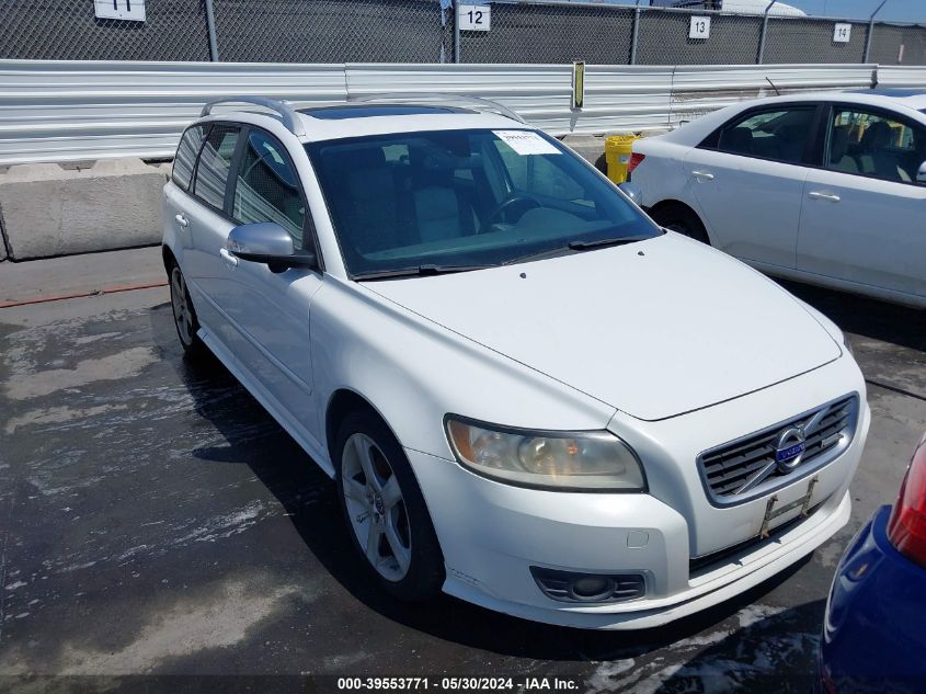 2011 Volvo V50 T5/T5 R-Design VIN: YV1672MW0B2611907 Lot: 39553771