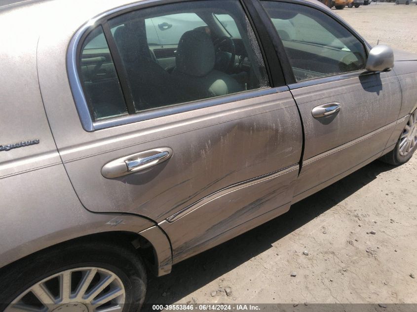 2003 Lincoln Town Car Signature VIN: 1LNHM82W43Y690750 Lot: 39553846