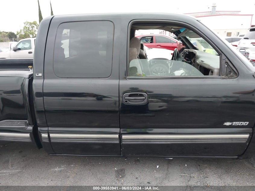 2000 Chevrolet Silverado 1500 Ls VIN: 2GCEC19VXY1167063 Lot: 39553941