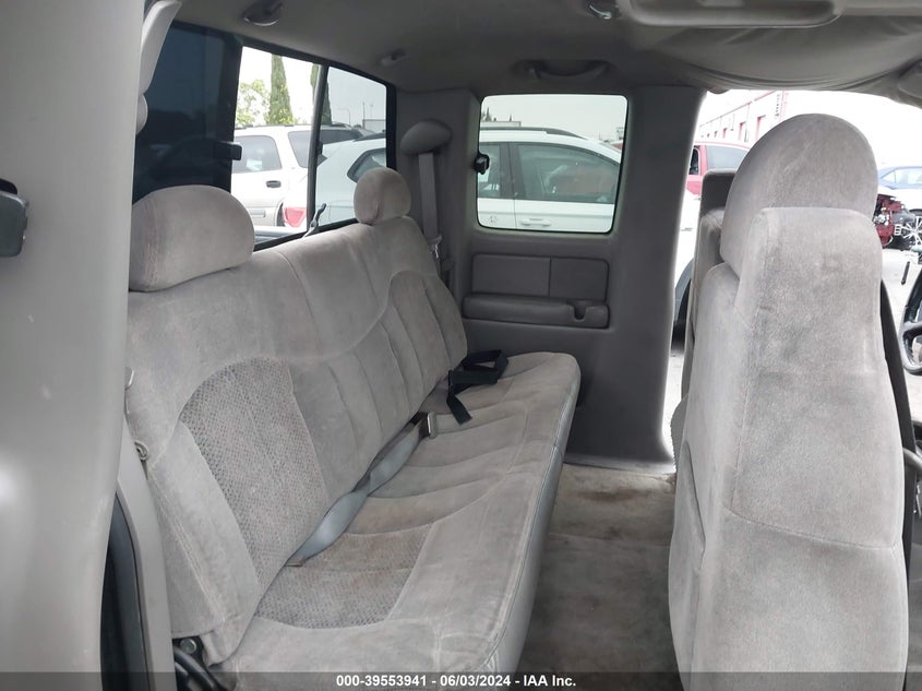 2000 Chevrolet Silverado 1500 Ls VIN: 2GCEC19VXY1167063 Lot: 39553941